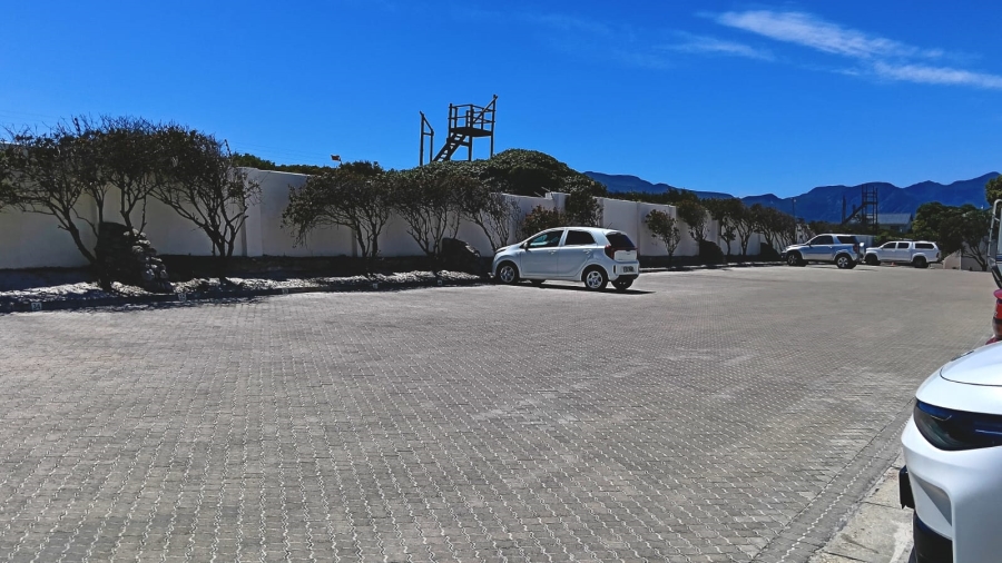 To Let 2 Bedroom Property for Rent in Westcliff Western Cape